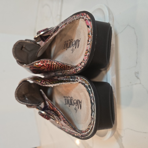 Alegria Patent Leather Animal Print Snakeskin Colorful Slip On Clogs Size 40 - Picture 6 of 9